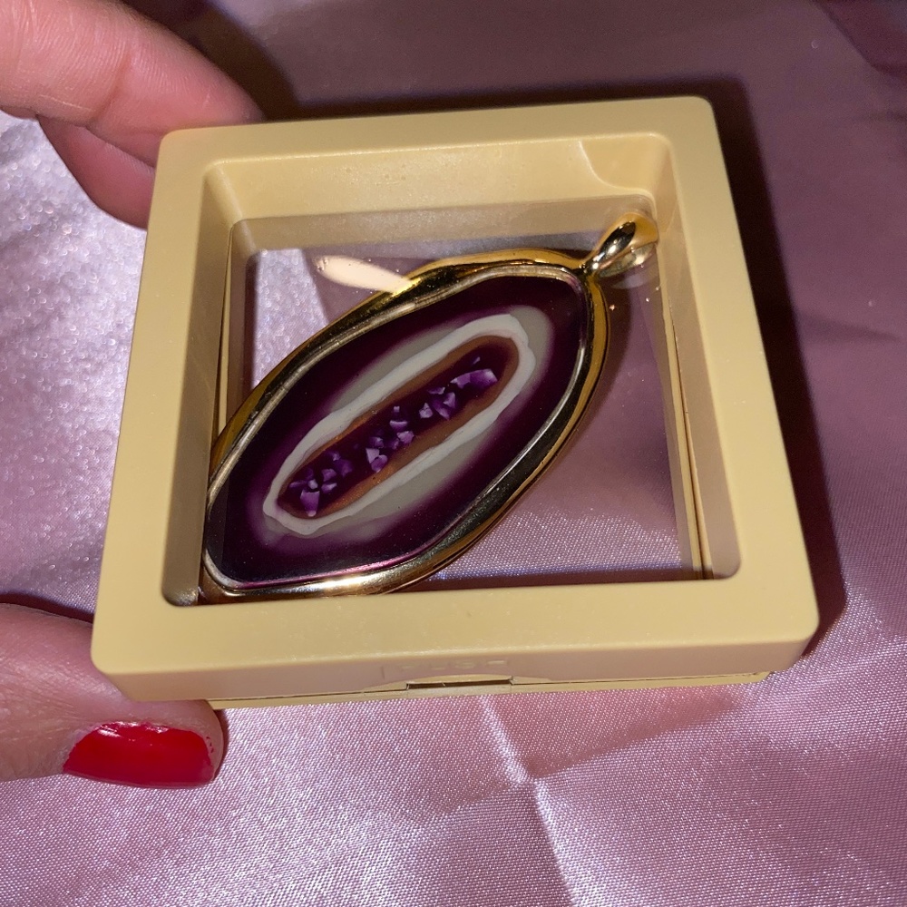 Crystal necklace pendant